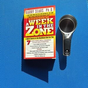 Paperback A WEEK IN THE ZONE
QUICK COURSE IN HEALHY DIET